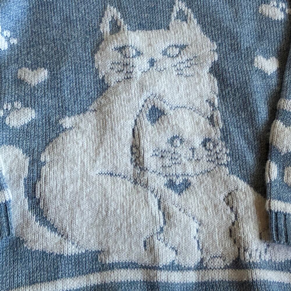 Vintage Sweater Womens Medium Blue/White Cat Paw & Heart Print Crewneck USA 90s - Picture 5 of 11
